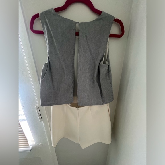 BCBG generation open back romper - Picture 2 of 3